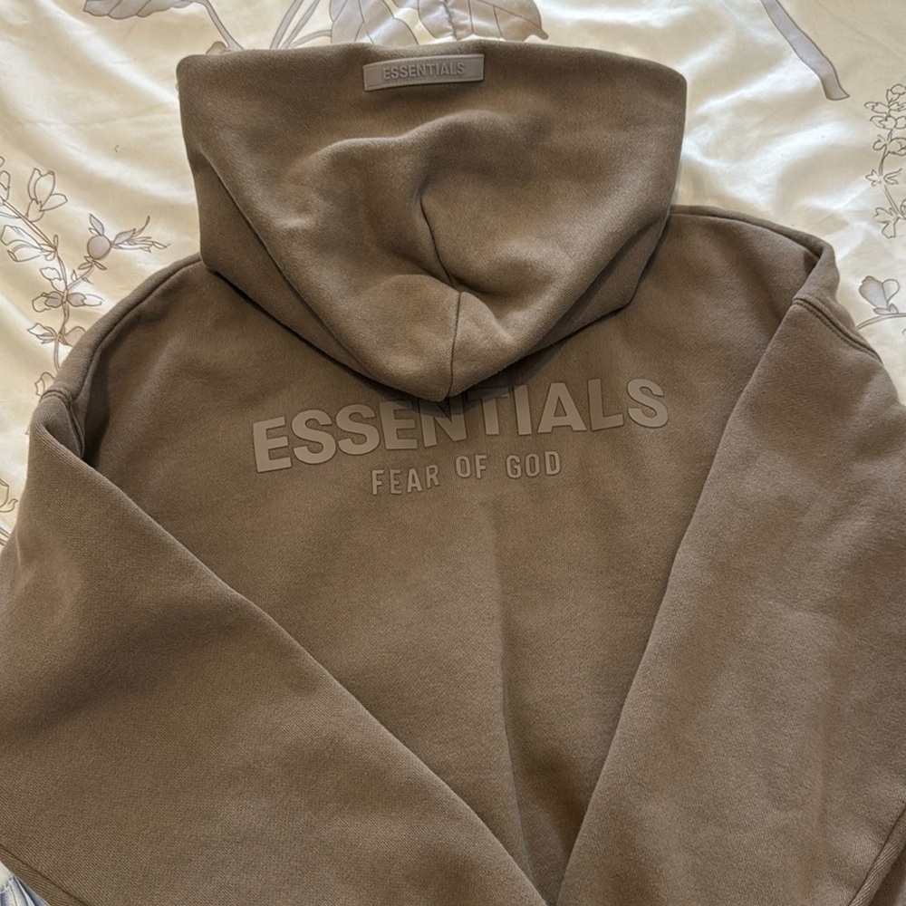 Essentials fear of god kids hoodie size s 6/7
